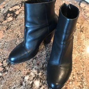 Steve Madden Bootie